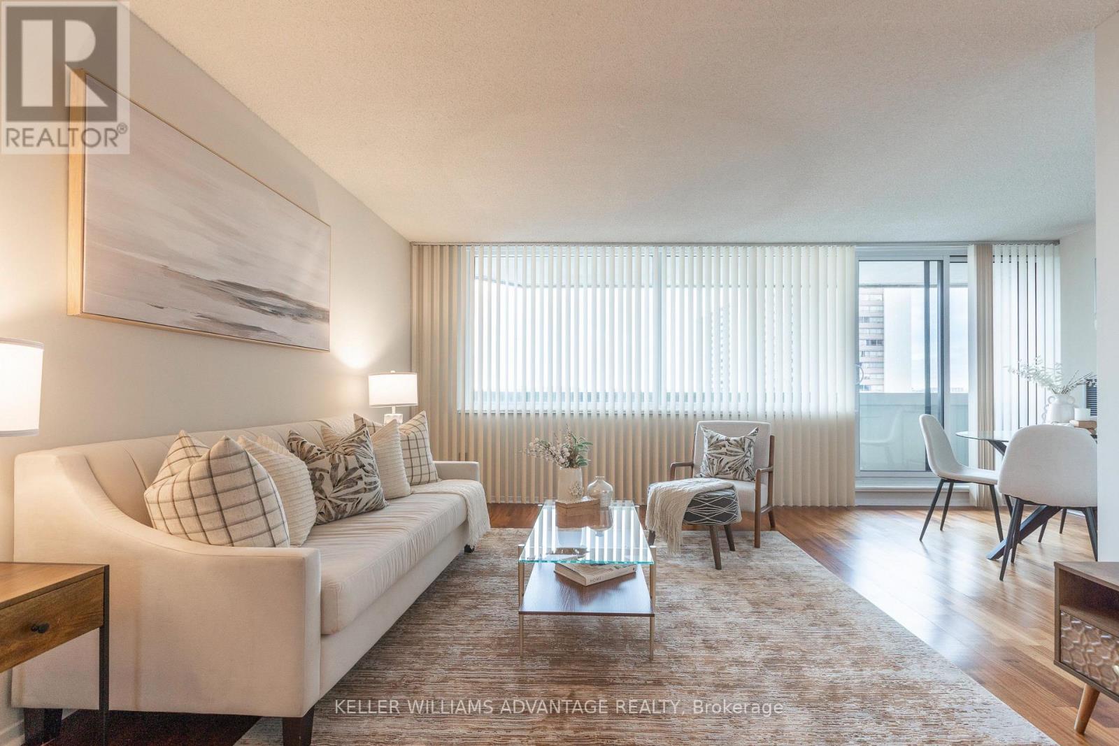 1005 - 75 Wynford Heights Crescent, Toronto, Ontario  M3C 3H9 - Photo 5 - C12614824