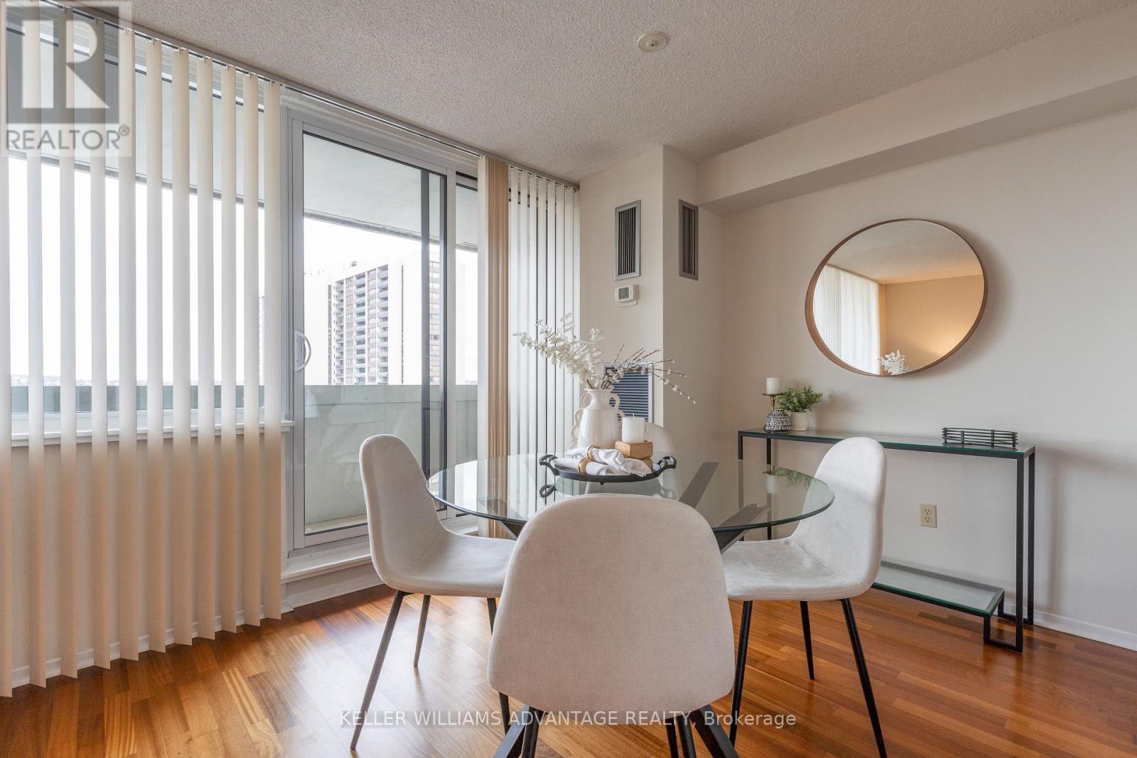 1005 - 75 Wynford Heights Crescent, Toronto, Ontario  M3C 3H9 - Photo 9 - C12614824