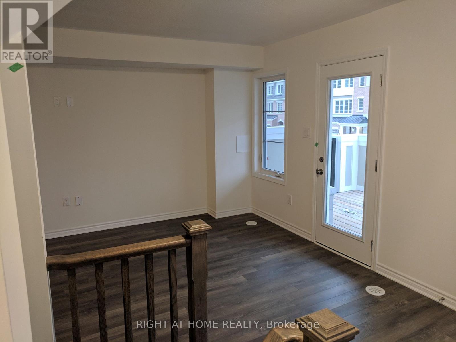 103 Howe Avenue, Toronto, Ontario  M1L 0J4 - Photo 2 - E12614822