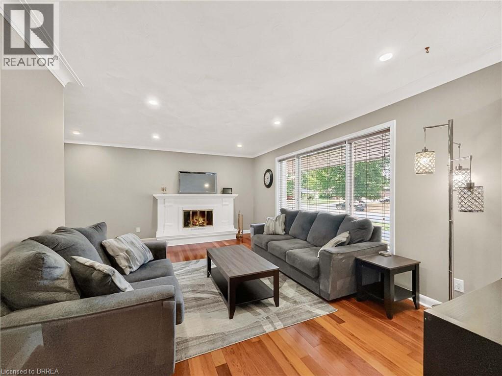 6 Sherry Lane, Brantford, Ontario N3R 2T2 - Photo 4 - 40756750