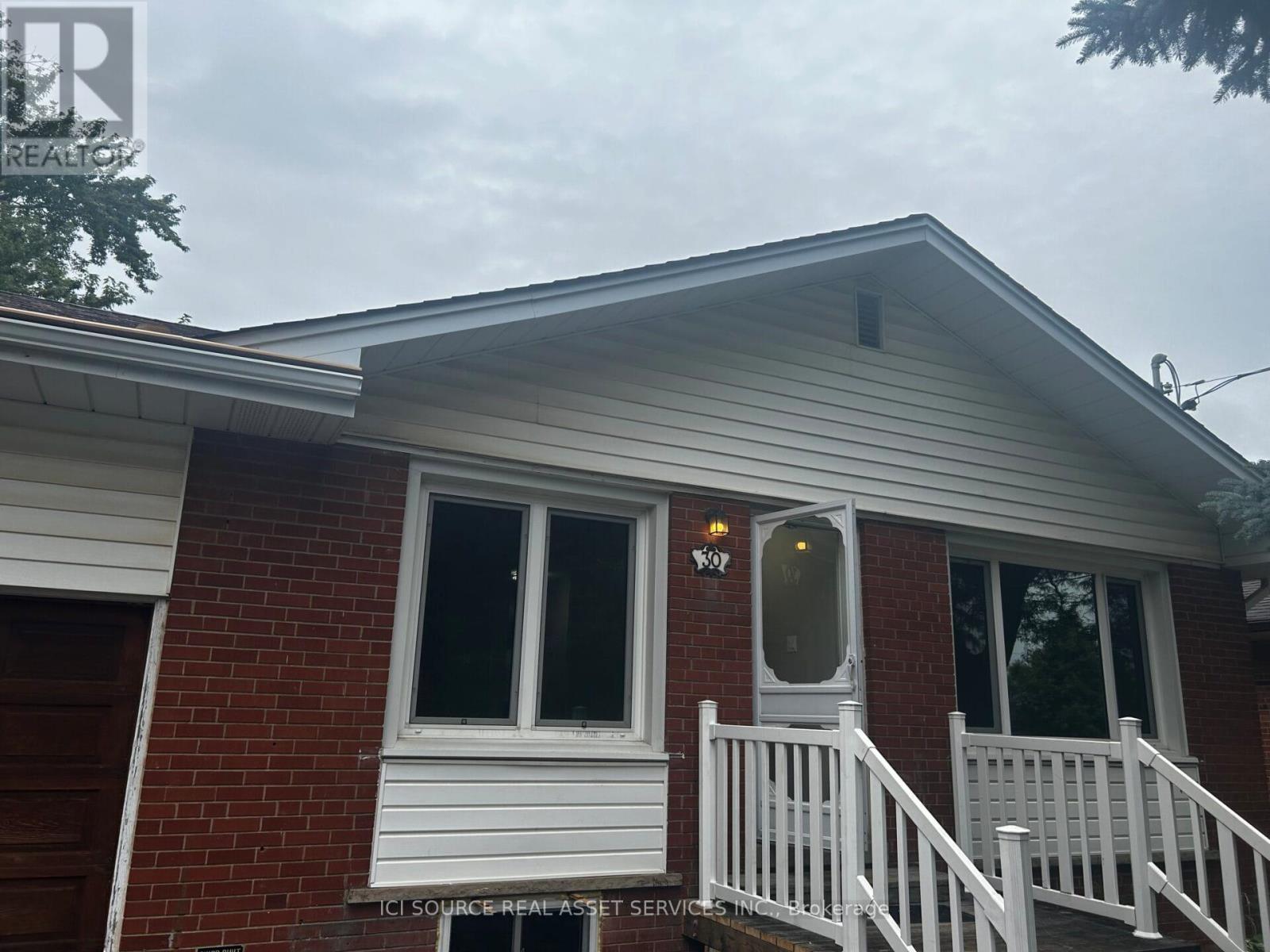 LOWER - 30 SWANHURST BOULEVARD, Mississauga, Ontario