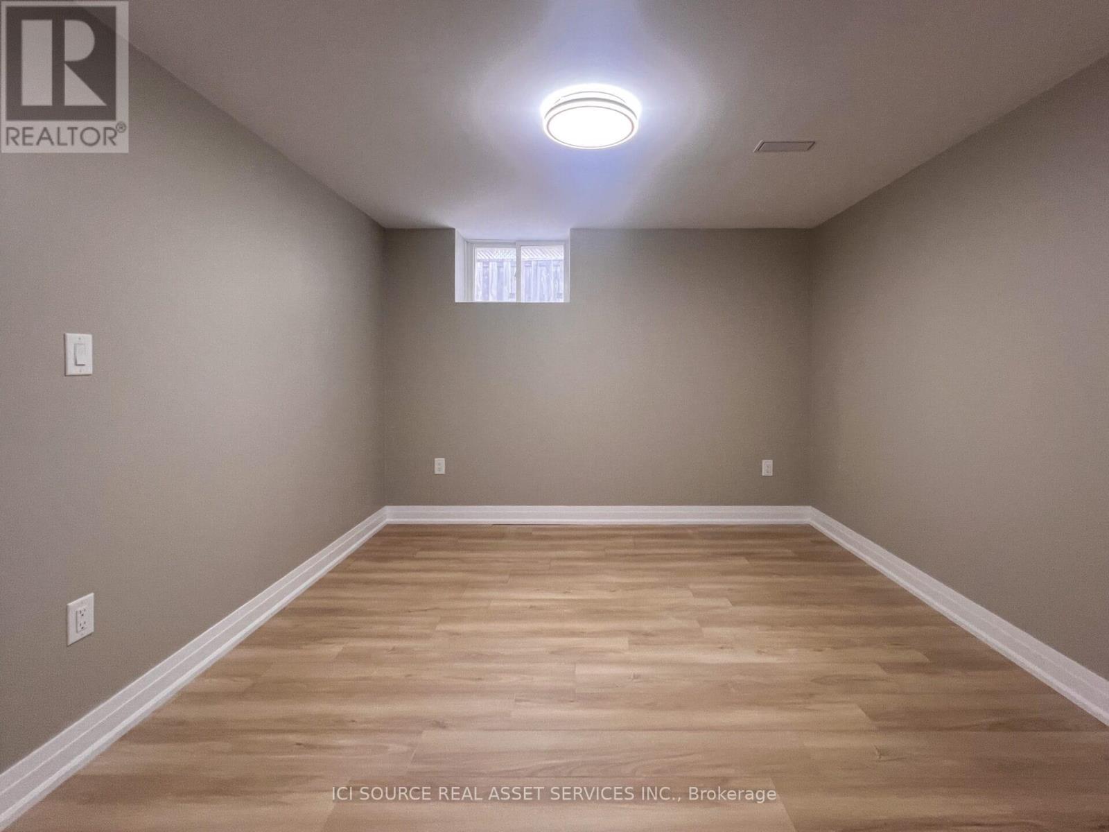 Lower - 30 Swanhurst Boulevard, Mississauga, Ontario  L5N 1B7 - Photo 11 - W12614830