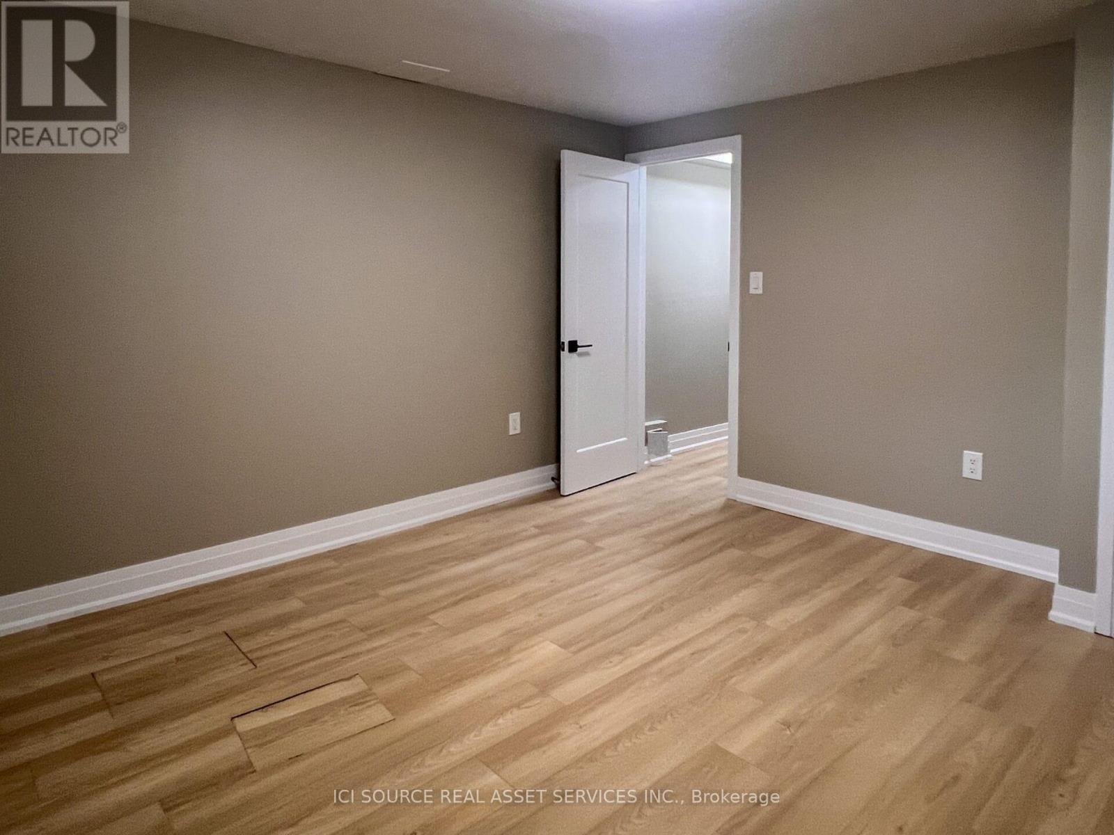 Lower - 30 Swanhurst Boulevard, Mississauga, Ontario  L5N 1B7 - Photo 13 - W12614830