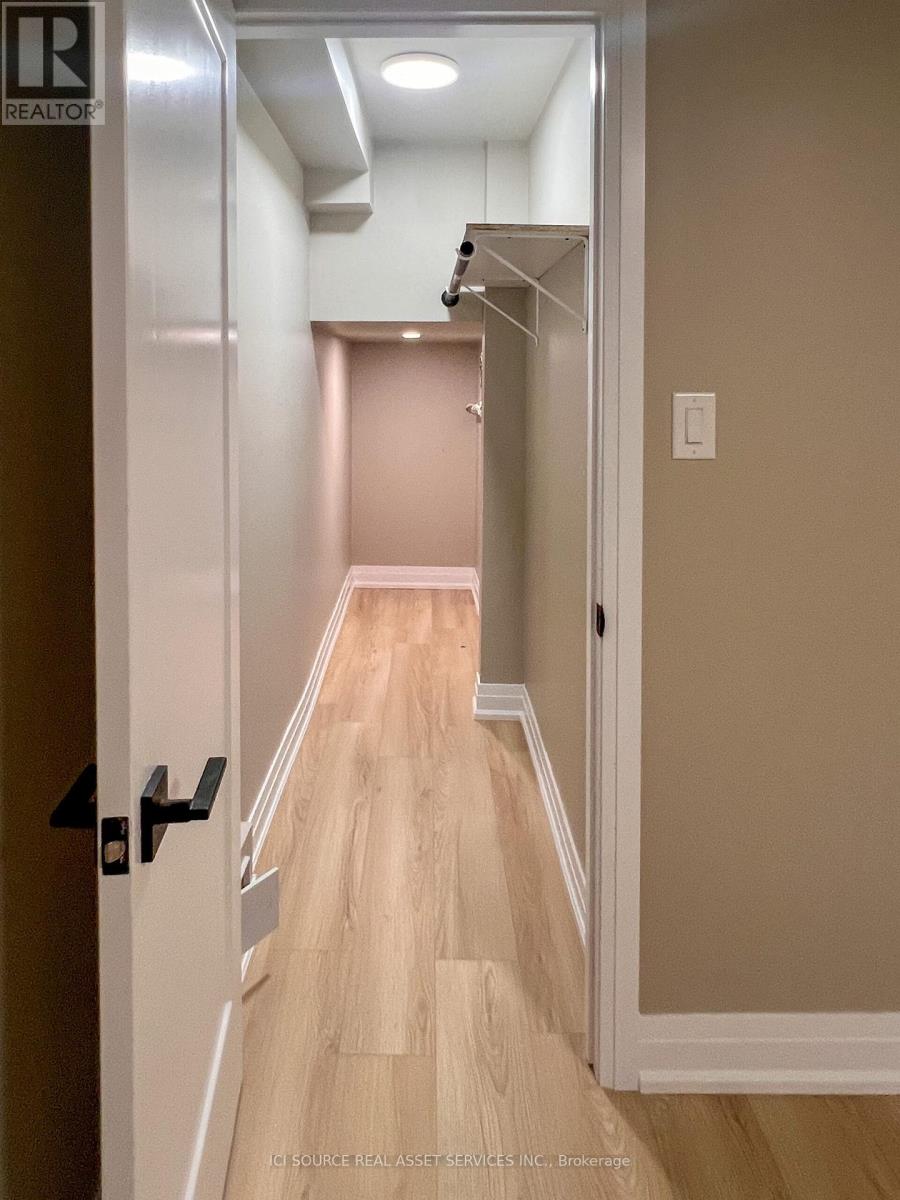 Lower - 30 Swanhurst Boulevard, Mississauga, Ontario  L5N 1B7 - Photo 22 - W12614830