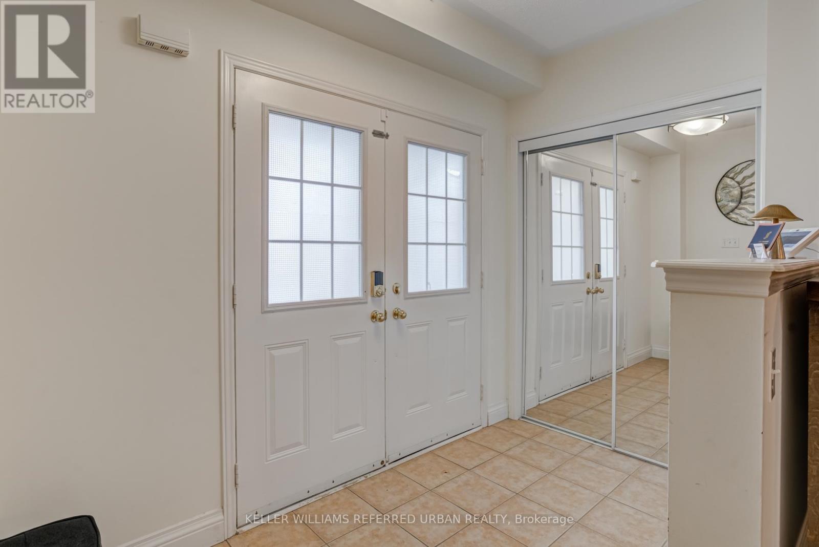 282 Giddings Crescent, Milton, Ontario  L9T 7A9 - Photo 3 - W12614832