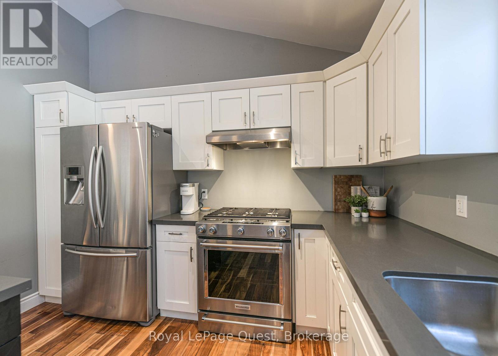 2044 Marchmont Road, Severn (Marchmont), Ontario  L3V 0V6 - Photo 19 - S12614852