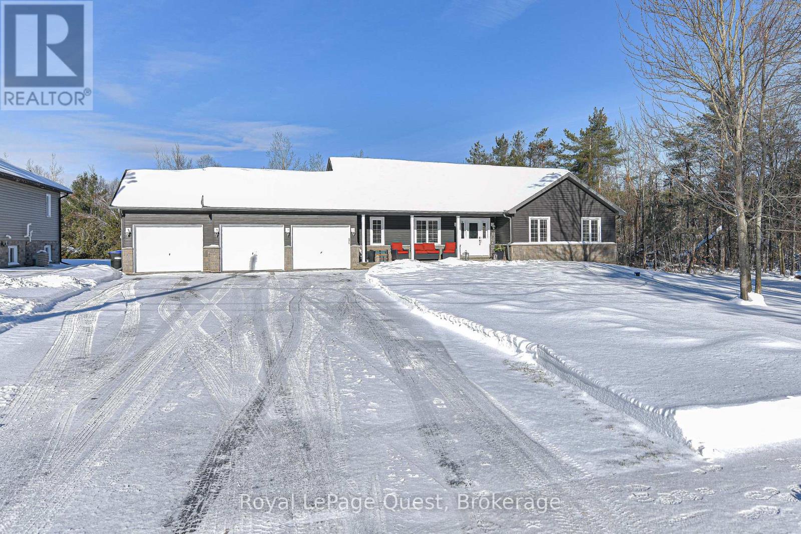 2044 Marchmont Road, Severn (Marchmont), Ontario  L3V 0V6 - Photo 39 - S12614852