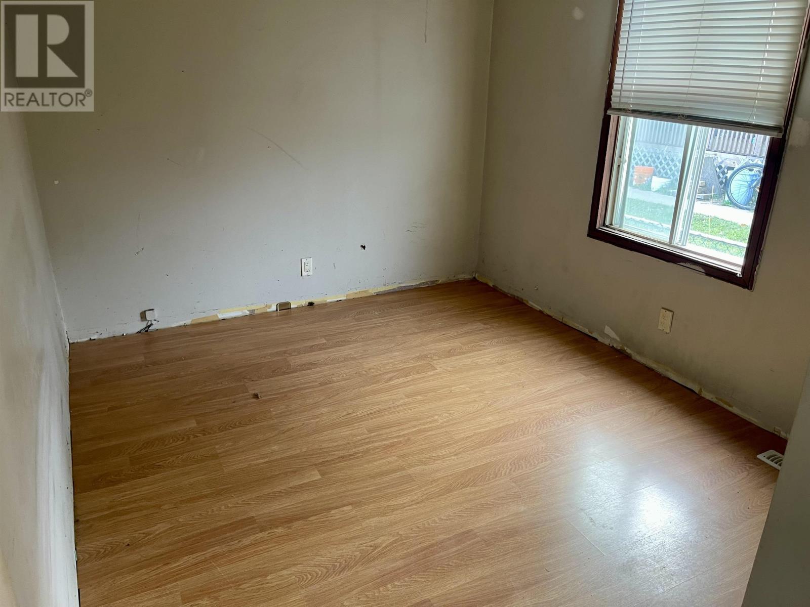 118 Mary Street East, Thunder Bay, Ontario  P7E 4J5 - Photo 8 - TB253634