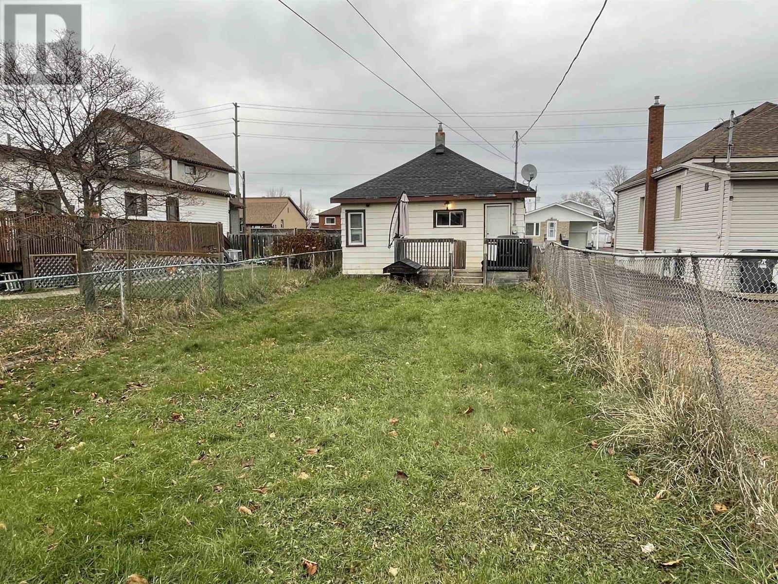 118 Mary Street East, Thunder Bay, Ontario  P7E 4J5 - Photo 14 - TB253634