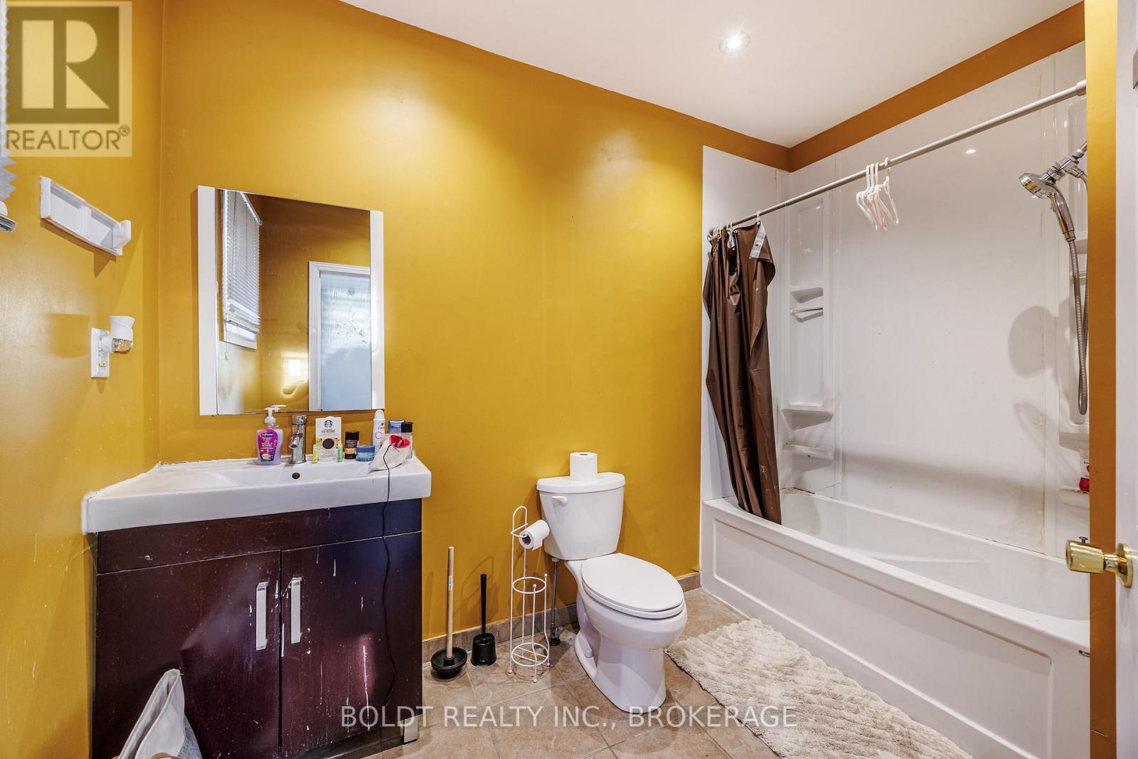 132 Welland Avenue, St. Catharines (Downtown), Ontario  L2R 2N6 - Photo 13 - X12614842