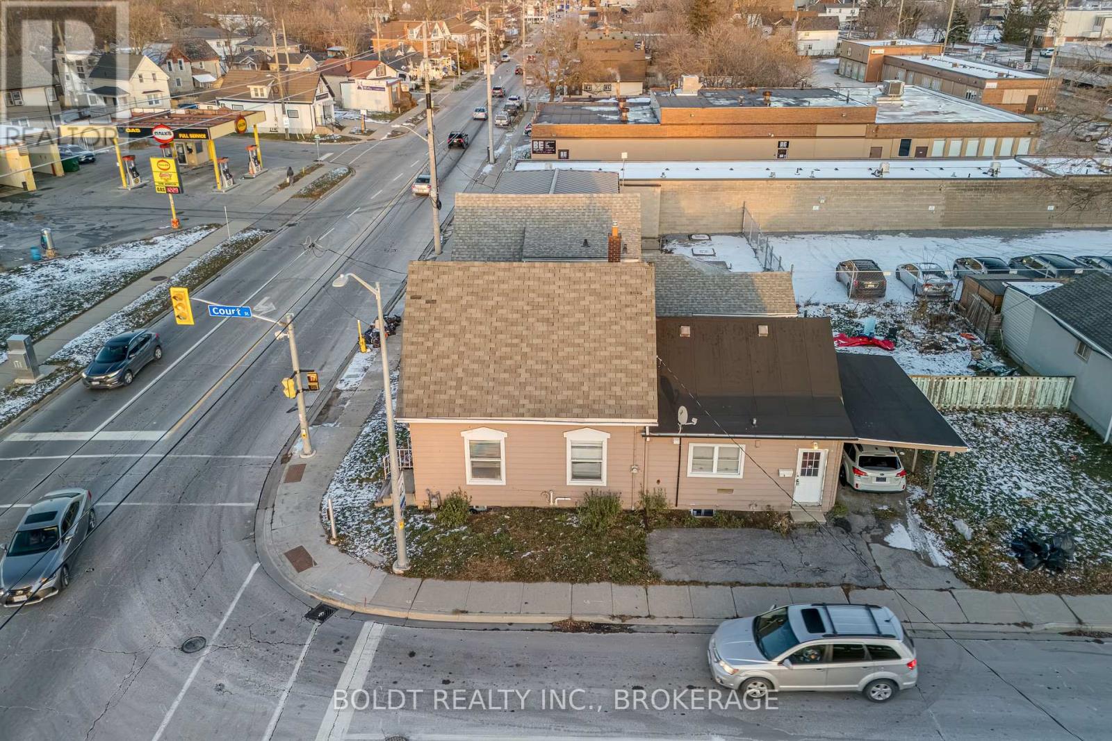 132 Welland Avenue, St. Catharines (Downtown), Ontario  L2R 2N6 - Photo 17 - X12614842