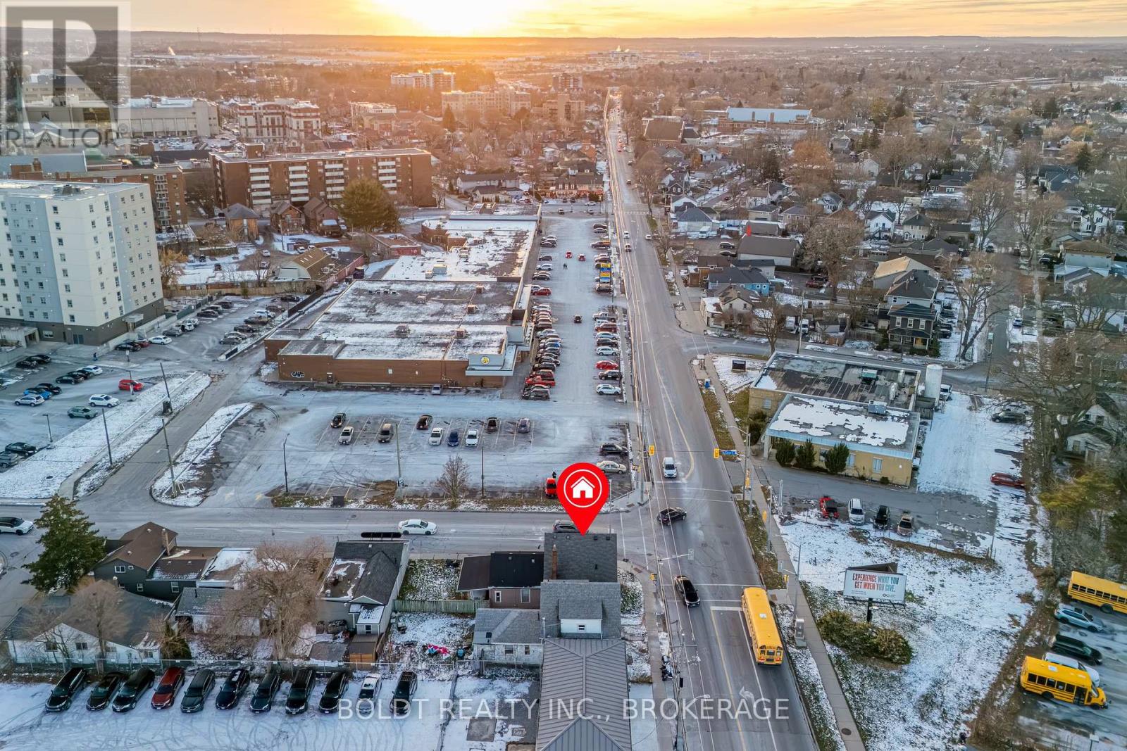 132 Welland Avenue, St. Catharines (Downtown), Ontario  L2R 2N6 - Photo 20 - X12614842