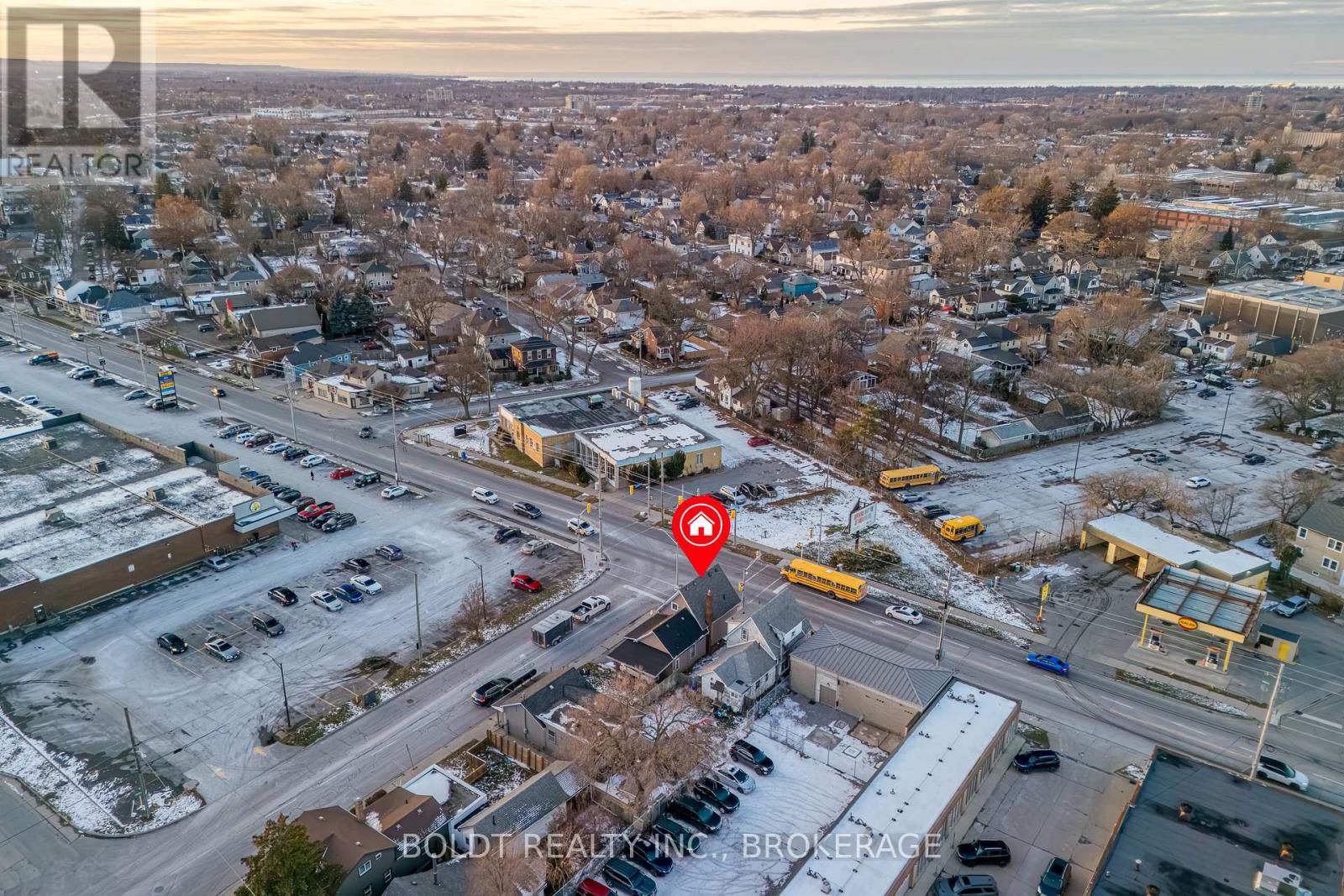 132 Welland Avenue, St. Catharines (Downtown), Ontario  L2R 2N6 - Photo 21 - X12614842