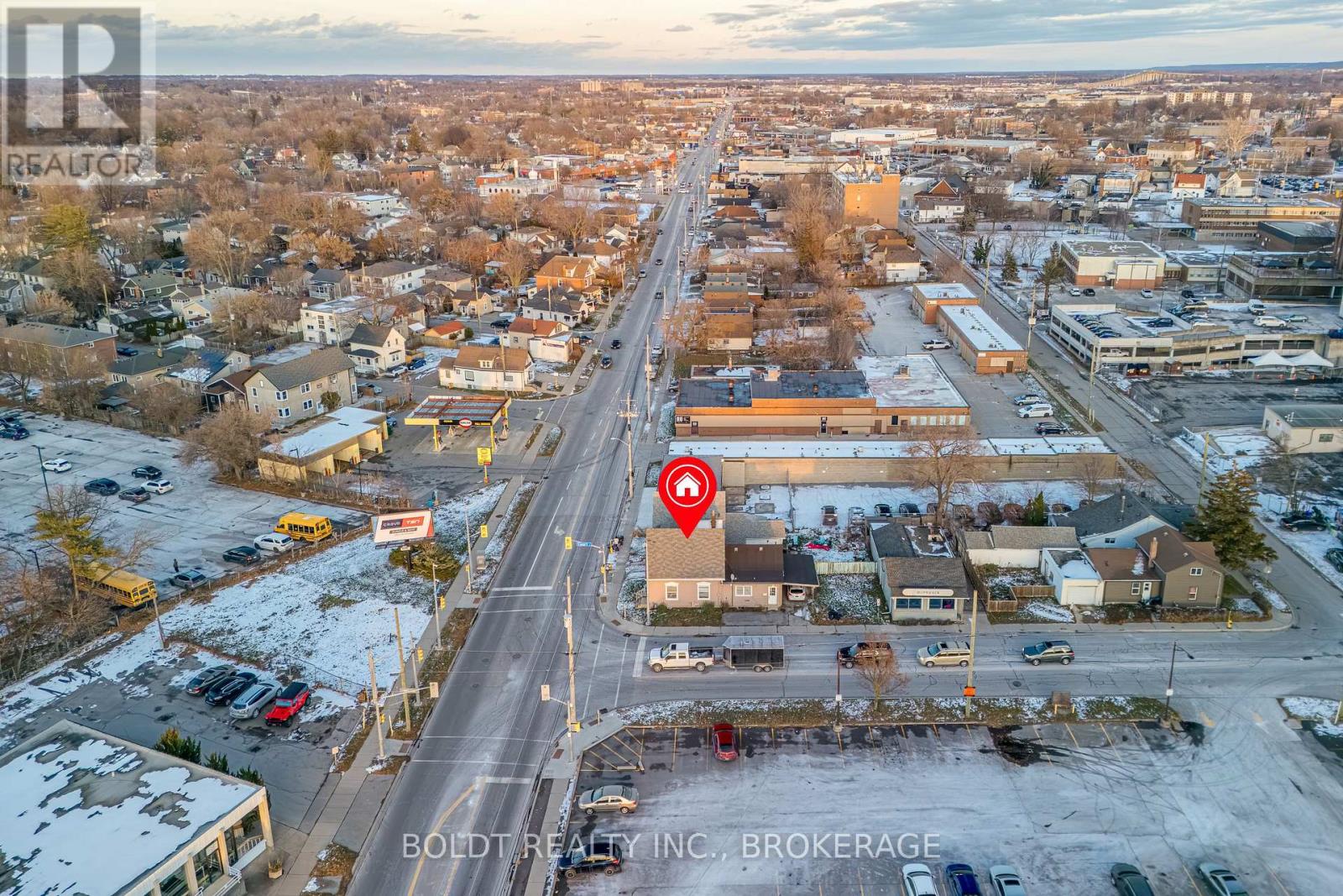 132 Welland Avenue, St. Catharines (Downtown), Ontario  L2R 2N6 - Photo 23 - X12614842