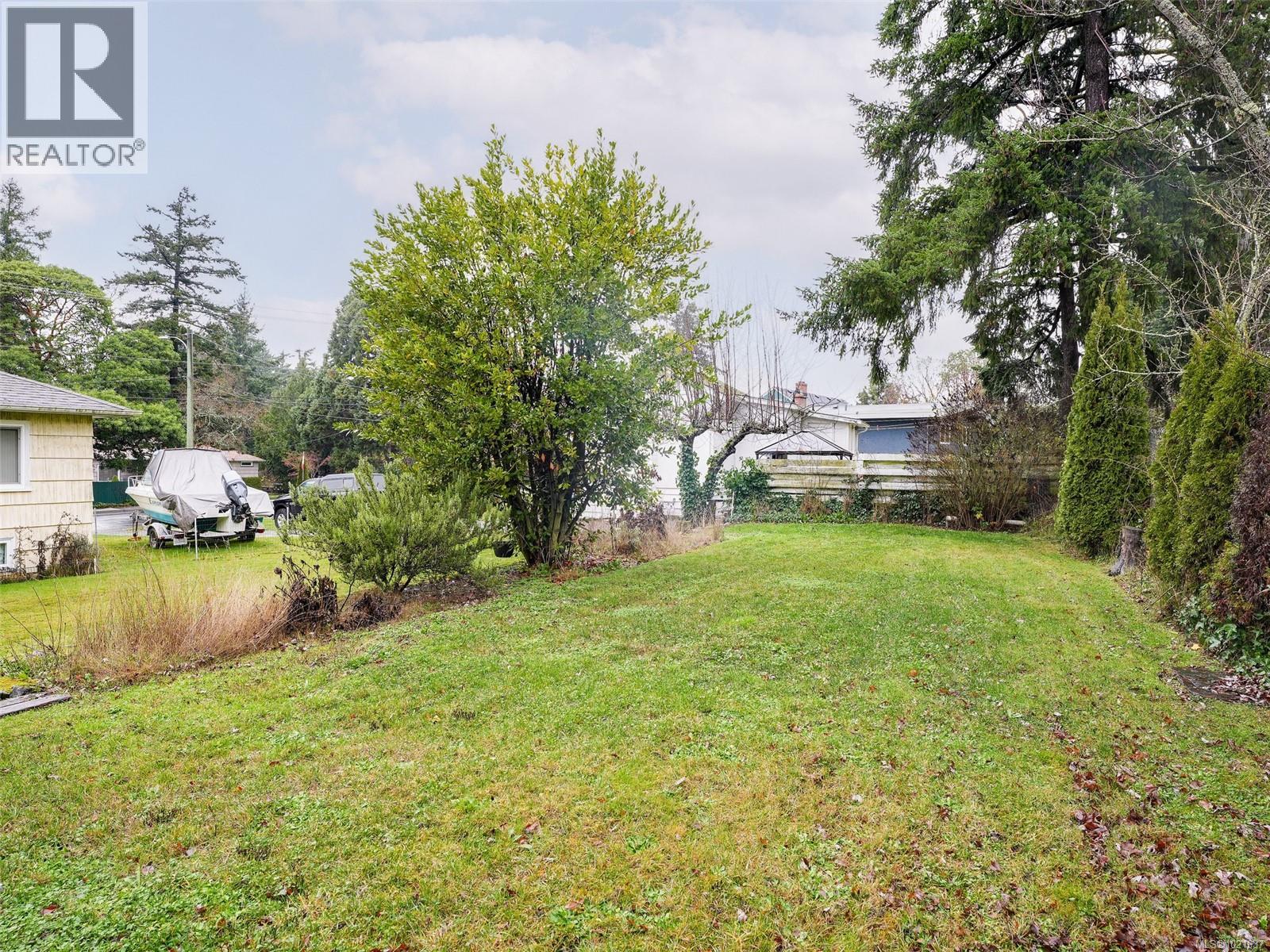 3059 Admirals Rd, Saanich, British Columbia V9A 2S1 - Photo 11 - 1021637