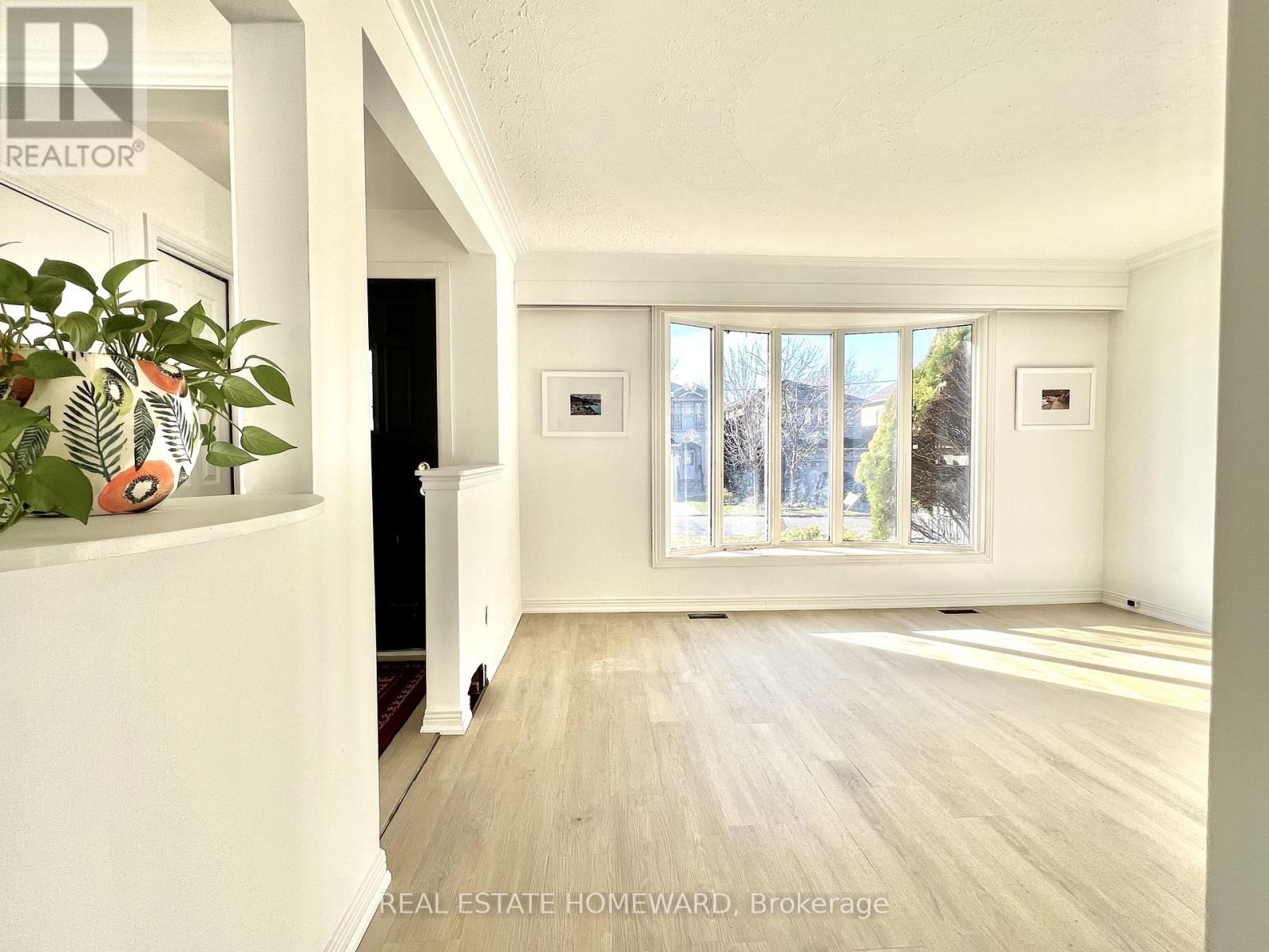 Main Floor - 67 Brenda Crescent W, Toronto, Ontario M1K 3C5 - Photo 19 - E12614846