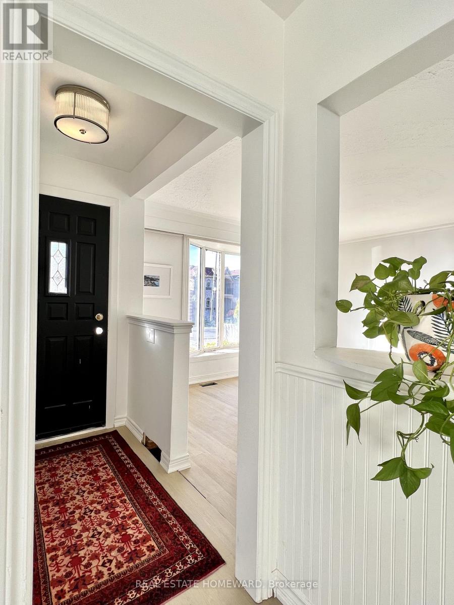 Main Floor - 67 Brenda Crescent W, Toronto, Ontario M1K 3C5 - Photo 3 - E12614846