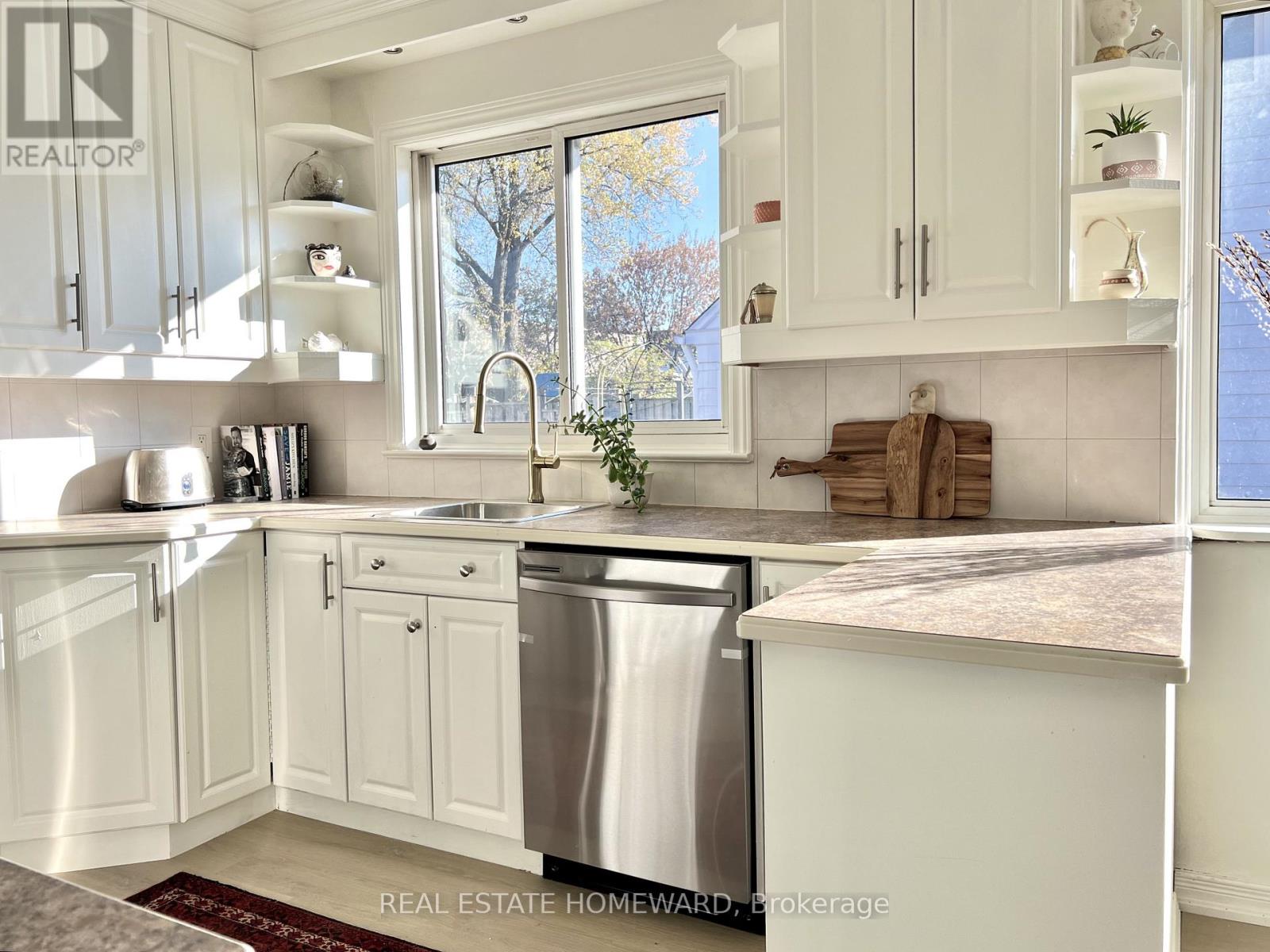 Main Floor - 67 Brenda Crescent W, Toronto, Ontario M1K 3C5 - Photo 9 - E12614846