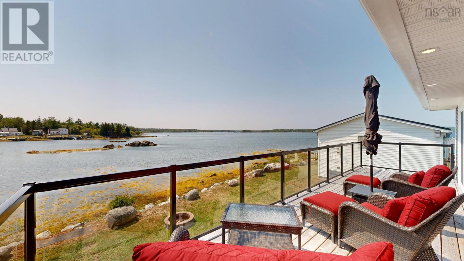 31 Medway Street, Port Medway, Nova Scotia  B0J 2T0 - Photo 6 - 202520716