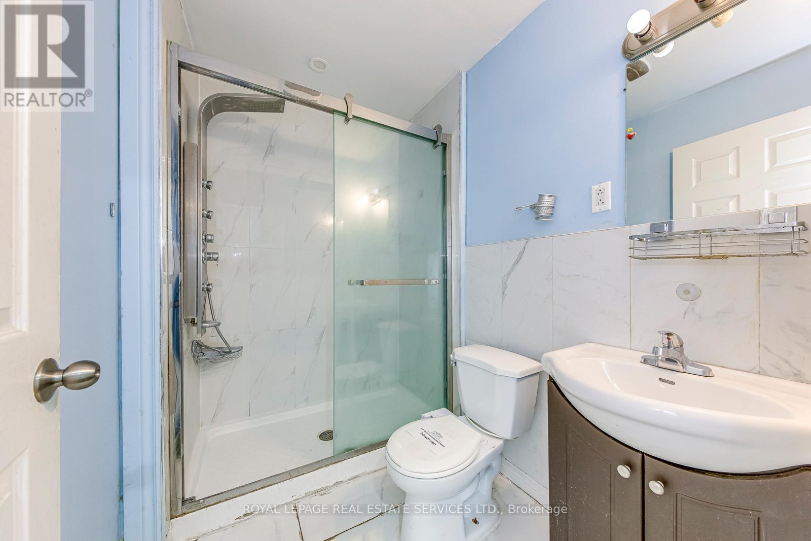 66 Banting Crescent, Brampton, Ontario L6Y 2K9 - Photo 14 - W12614844