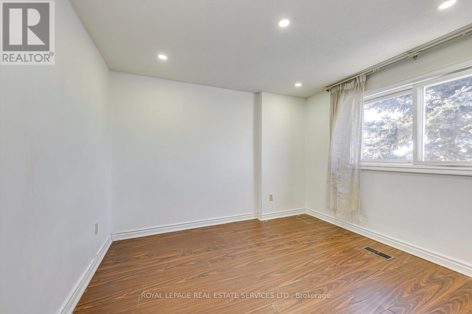 66 Banting Crescent, Brampton, Ontario L6Y 2K9 - Photo 20 - W12614844