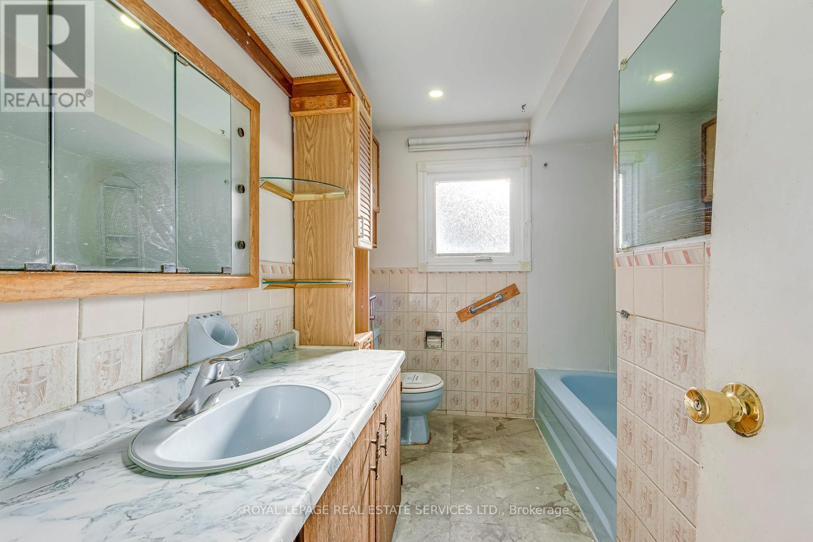 66 Banting Crescent, Brampton, Ontario L6Y 2K9 - Photo 24 - W12614844