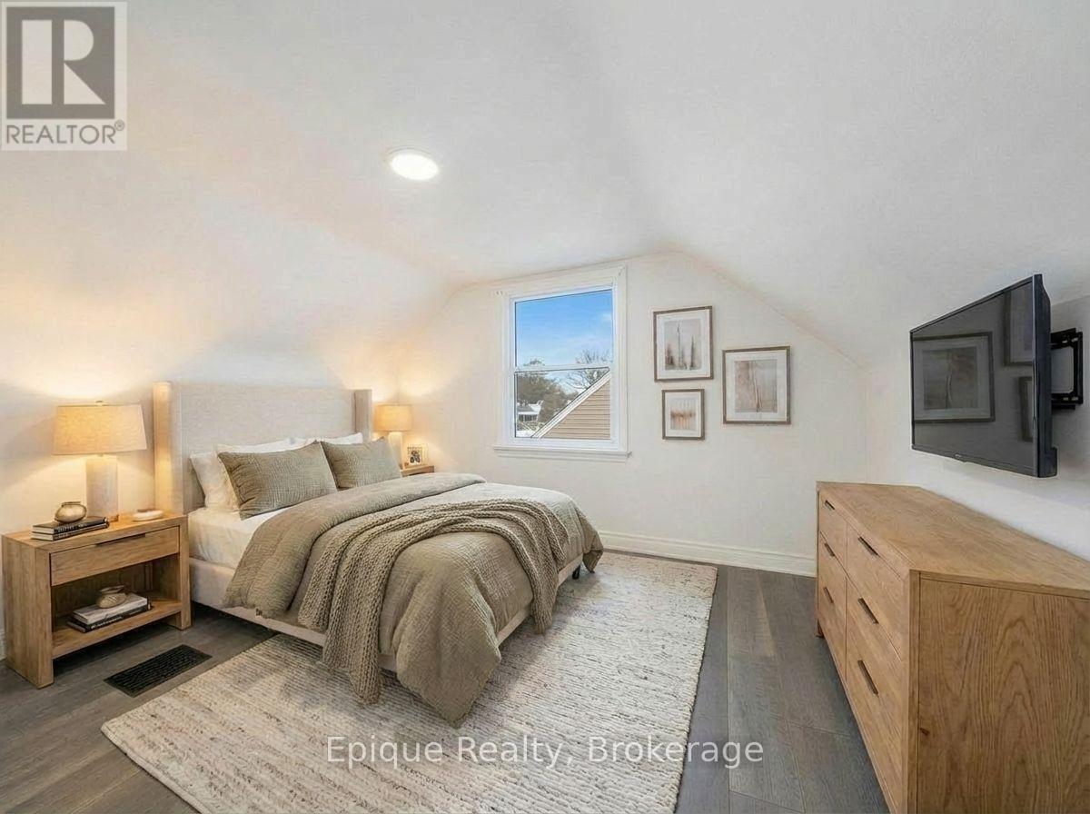 690 Rosedale Avenue, Sarnia, Ontario N7V 1Z7 - Photo 12 - X12614838