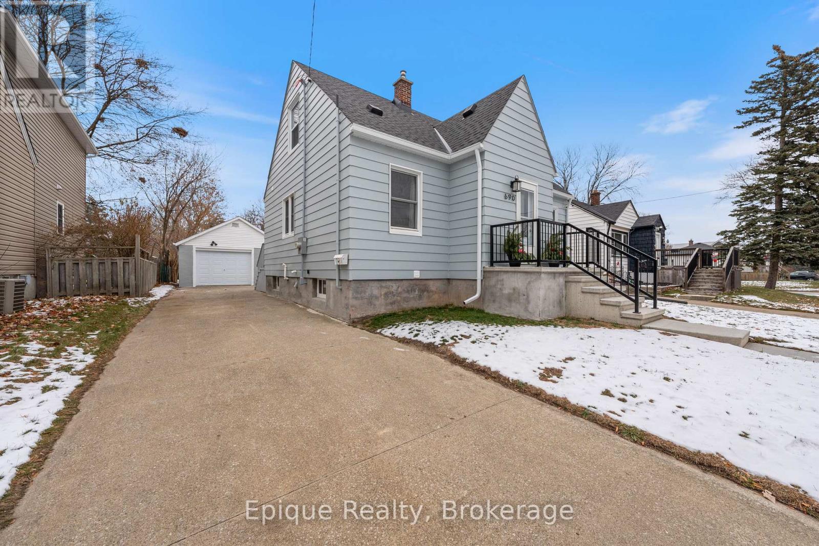 690 Rosedale Avenue, Sarnia, Ontario N7V 1Z7 - Photo 17 - X12614838