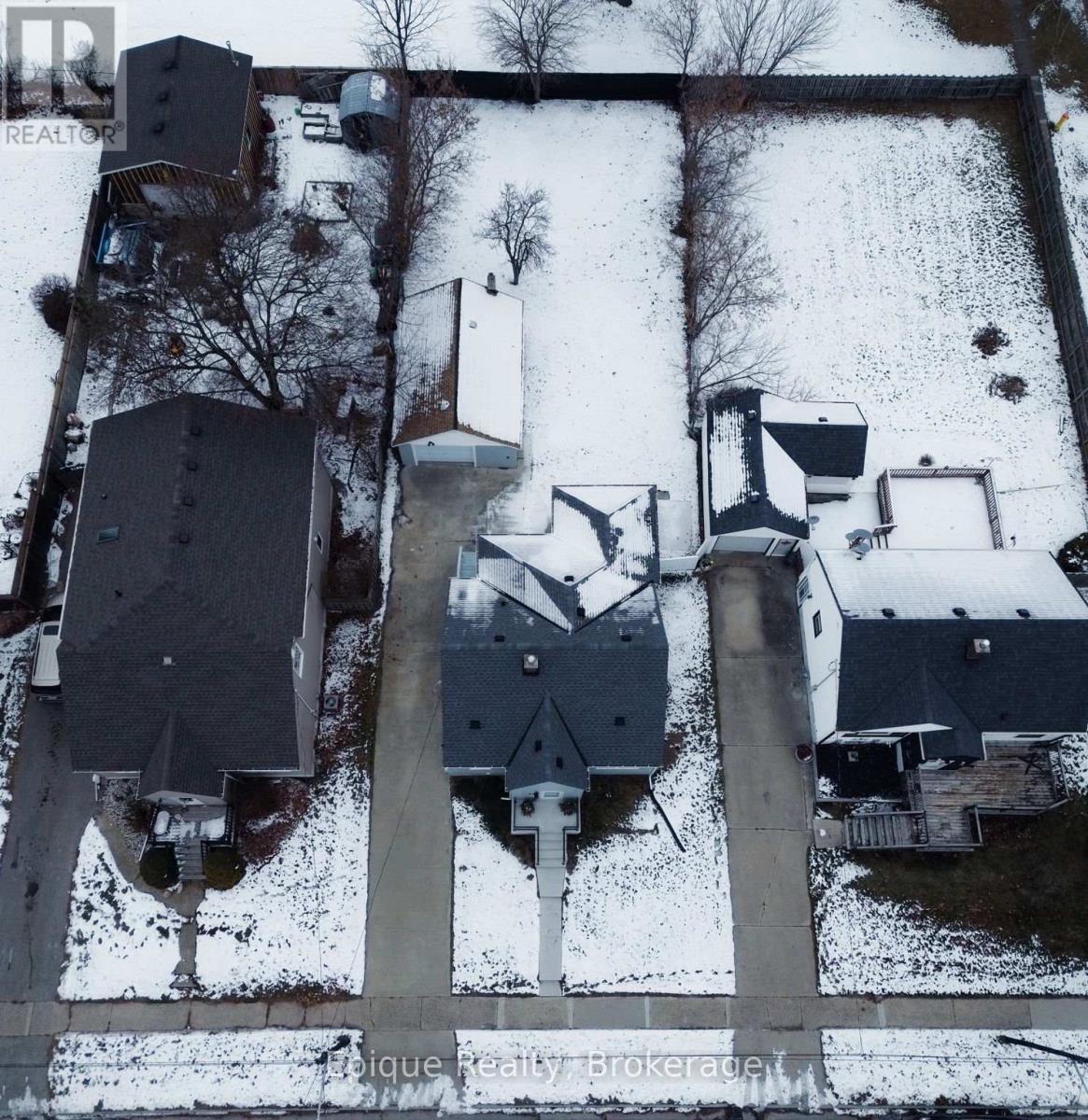 690 Rosedale Avenue, Sarnia, Ontario N7V 1Z7 - Photo 23 - X12614838