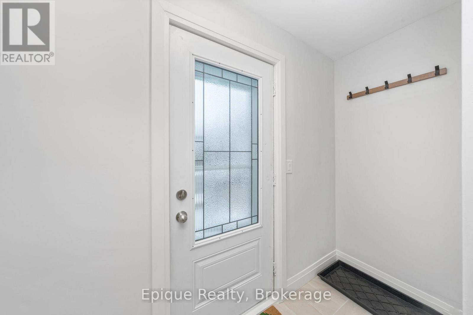 690 Rosedale Avenue, Sarnia, Ontario N7V 1Z7 - Photo 25 - X12614838