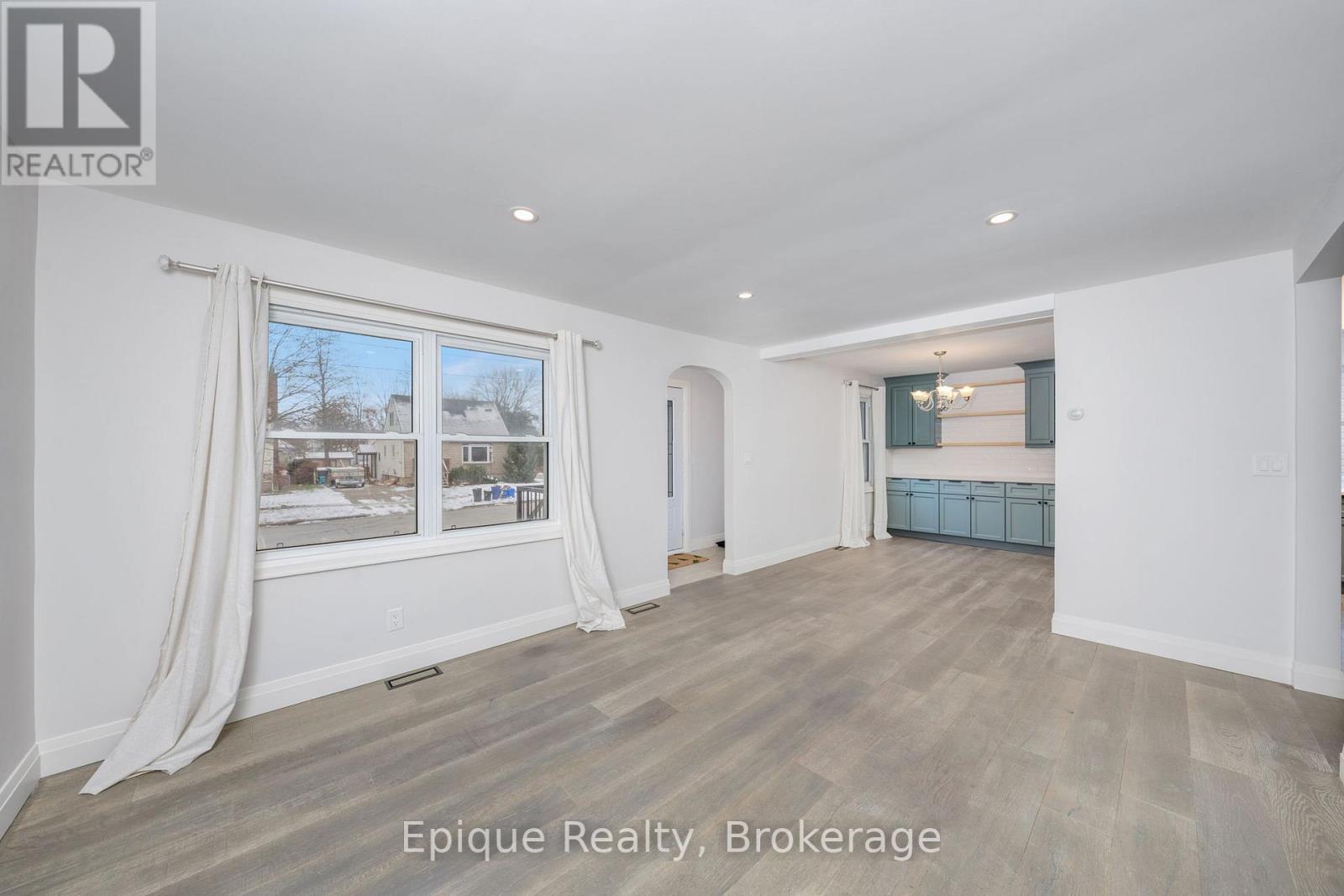 690 Rosedale Avenue, Sarnia, Ontario N7V 1Z7 - Photo 26 - X12614838