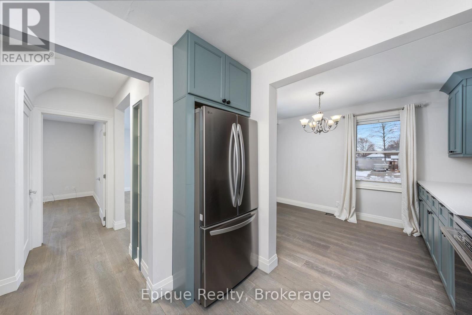 690 Rosedale Avenue, Sarnia, Ontario N7V 1Z7 - Photo 32 - X12614838