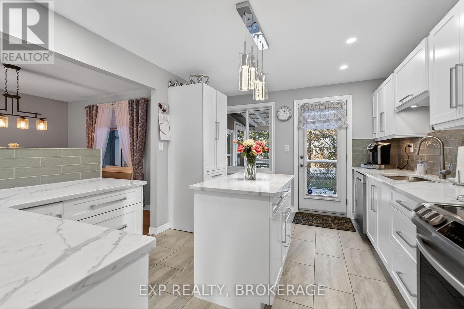 1048 Bauder Crescent, Kingston, Ontario  K7P 1M6 - Photo 12 - X12614900