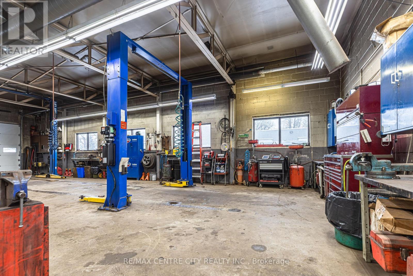 827 Central Avenue, London East (East G), Ontario  N5W 3R1 - Photo 17 - X12614870