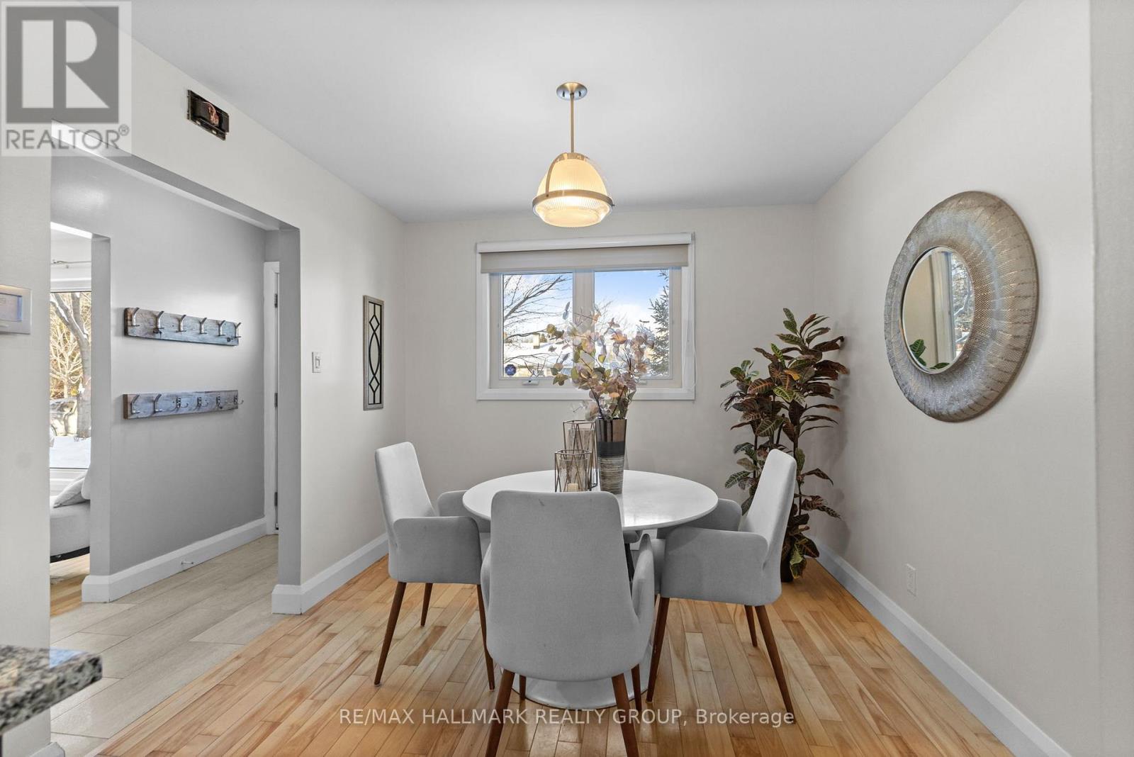 2155 Monson Crescent, Ottawa, Ontario  K1J 6A7 - Photo 14 - X12614868