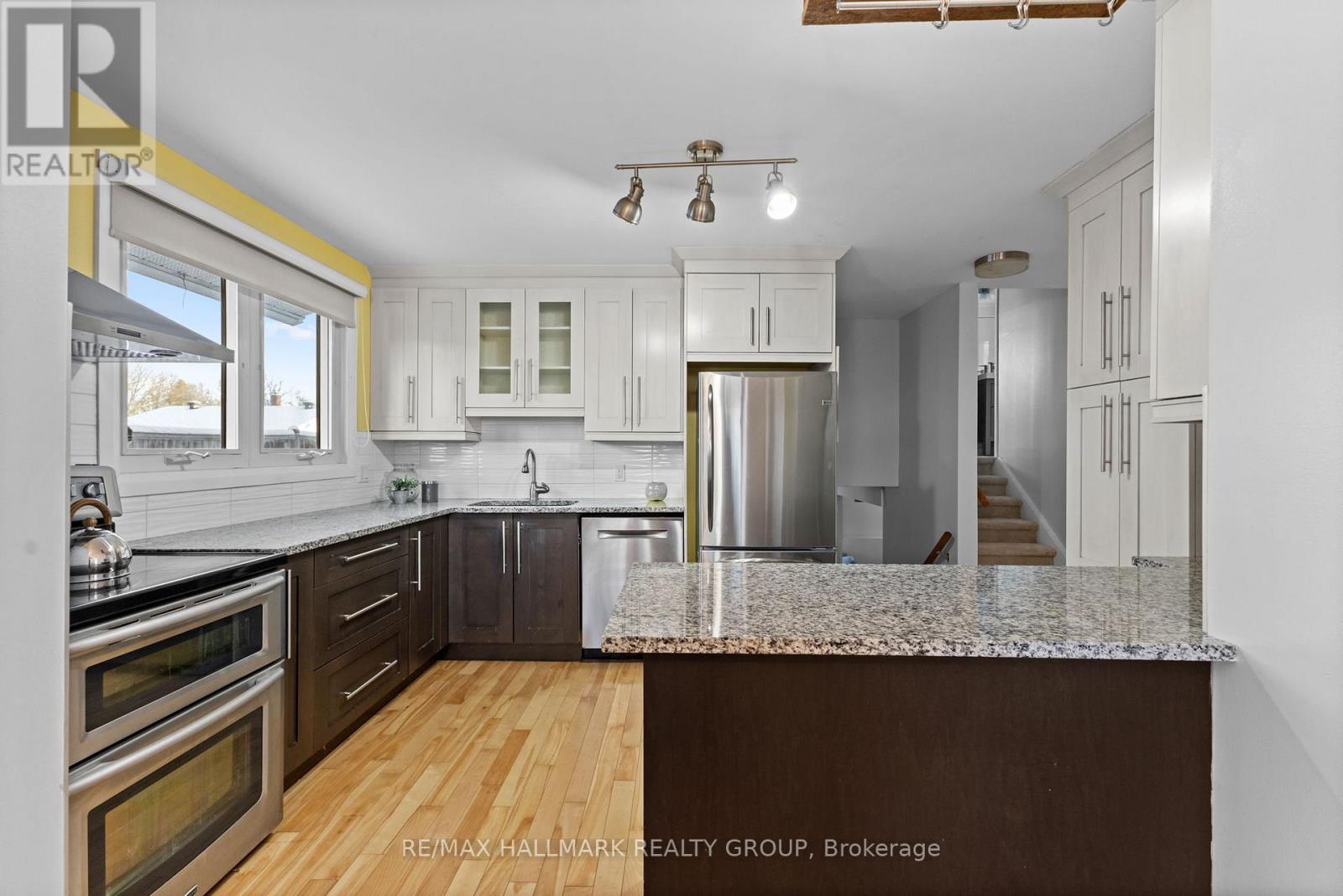 2155 Monson Crescent, Ottawa, Ontario  K1J 6A7 - Photo 9 - X12614868