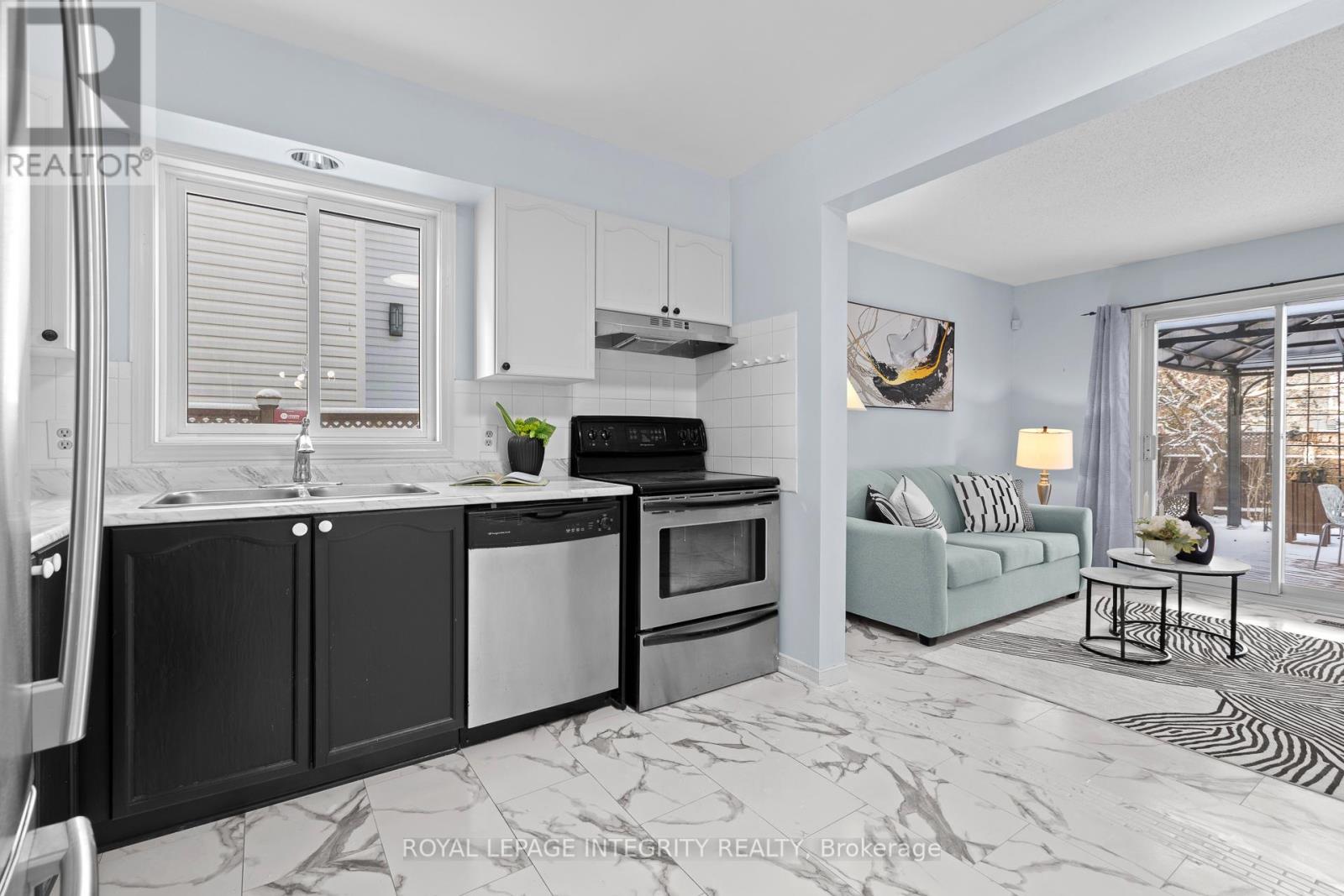 11 Royal Field Crescent, Ottawa, Ontario  K2J 4G1 - Photo 13 - X12614878