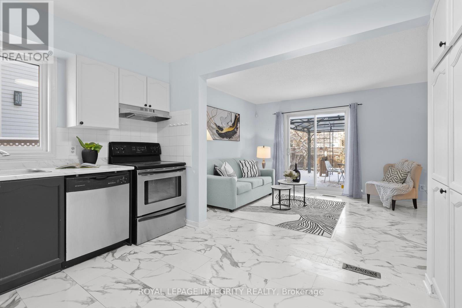 11 Royal Field Crescent, Ottawa, Ontario  K2J 4G1 - Photo 7 - X12614878