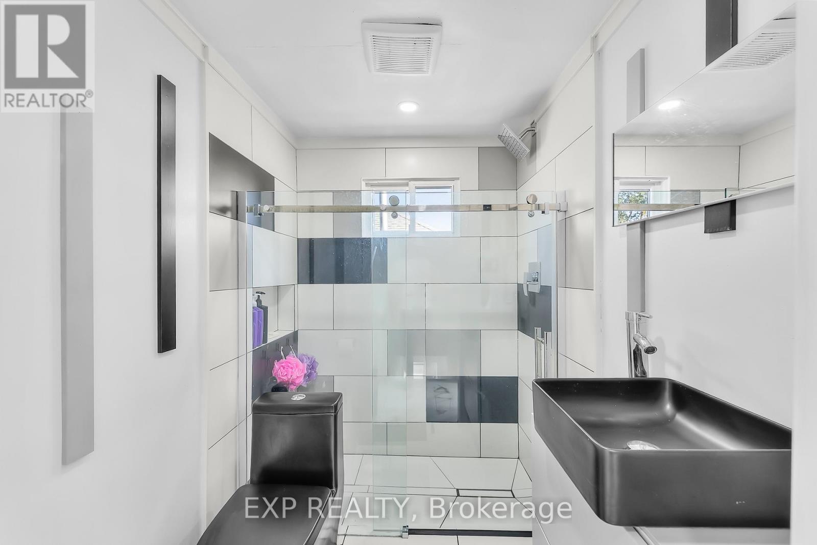 249 Wallace Avenue S, Welland (Lincoln/crowland), Ontario  L3B 1R7 - Photo 21 - X12614908