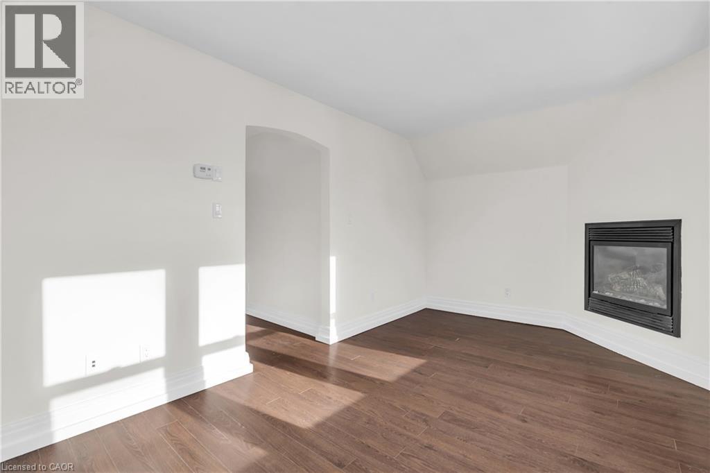 98 Church Street Unit# D (Upper), Kitchener, Ontario  N2G 2S2 - Photo 3 - 40793050