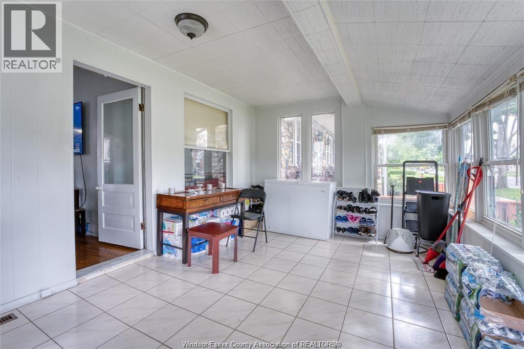 1062 Howard Avenue, Windsor, Ontario  N9A 1S7 - Photo 4 - 25031431