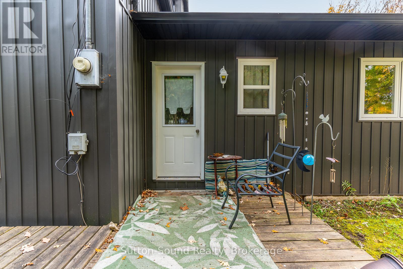 12 Parkside Avenue, South Bruce Peninsula, Ontario  N0H 2T0 - Photo 10 - X12614858