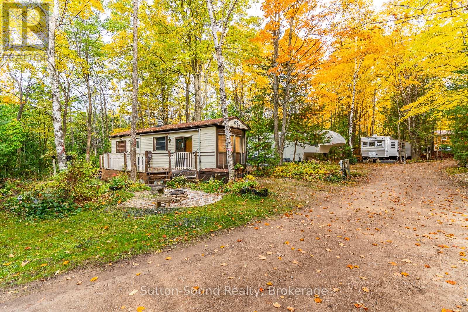 12 Parkside Avenue, South Bruce Peninsula, Ontario  N0H 2T0 - Photo 21 - X12614858