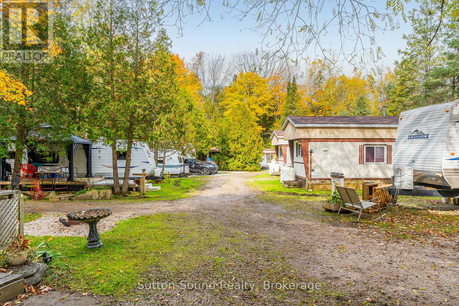 12 Parkside Avenue, South Bruce Peninsula, Ontario  N0H 2T0 - Photo 24 - X12614858