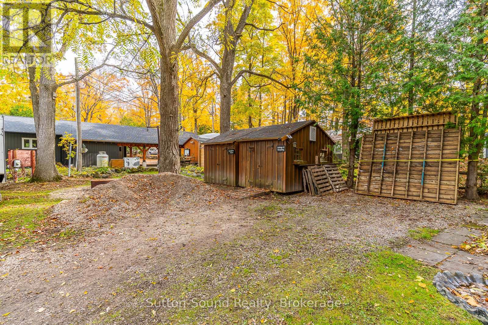 12 Parkside Avenue, South Bruce Peninsula, Ontario  N0H 2T0 - Photo 25 - X12614858