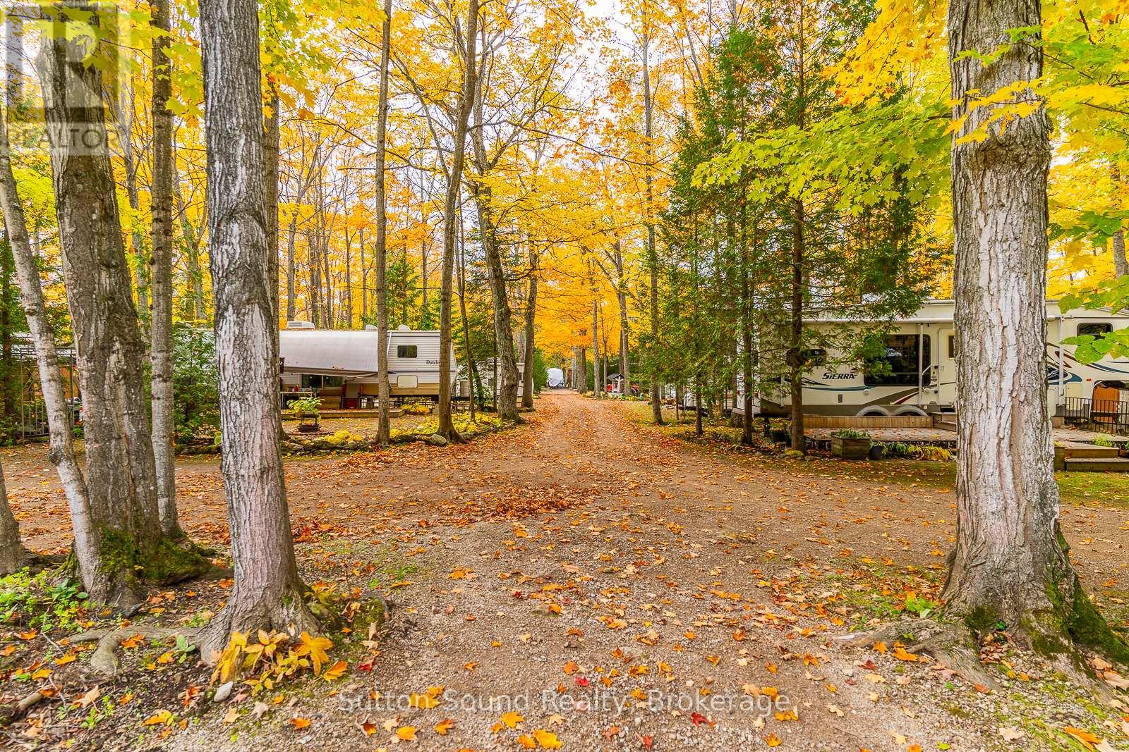 12 Parkside Avenue, South Bruce Peninsula, Ontario  N0H 2T0 - Photo 36 - X12614858