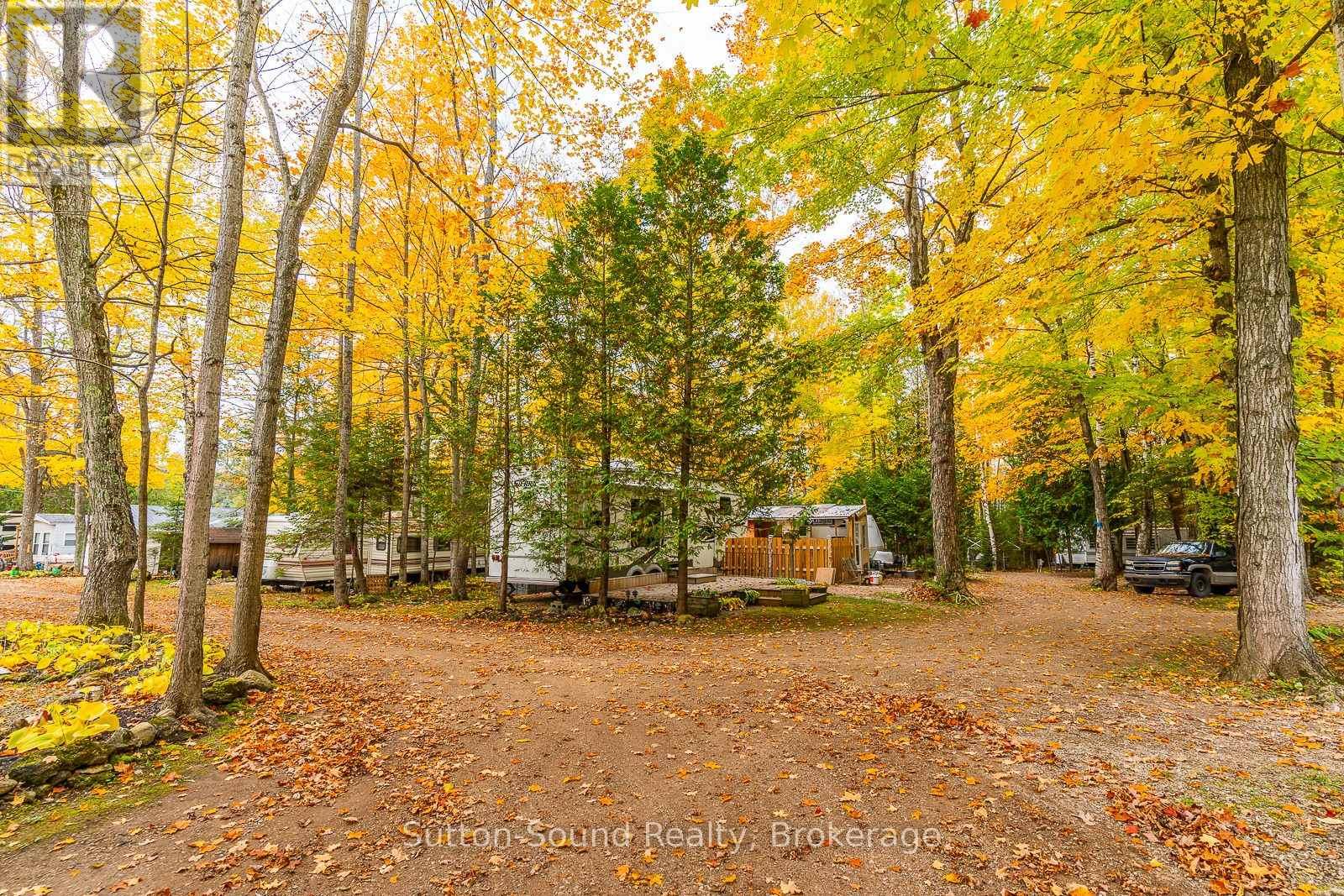 12 Parkside Avenue, South Bruce Peninsula, Ontario  N0H 2T0 - Photo 38 - X12614858