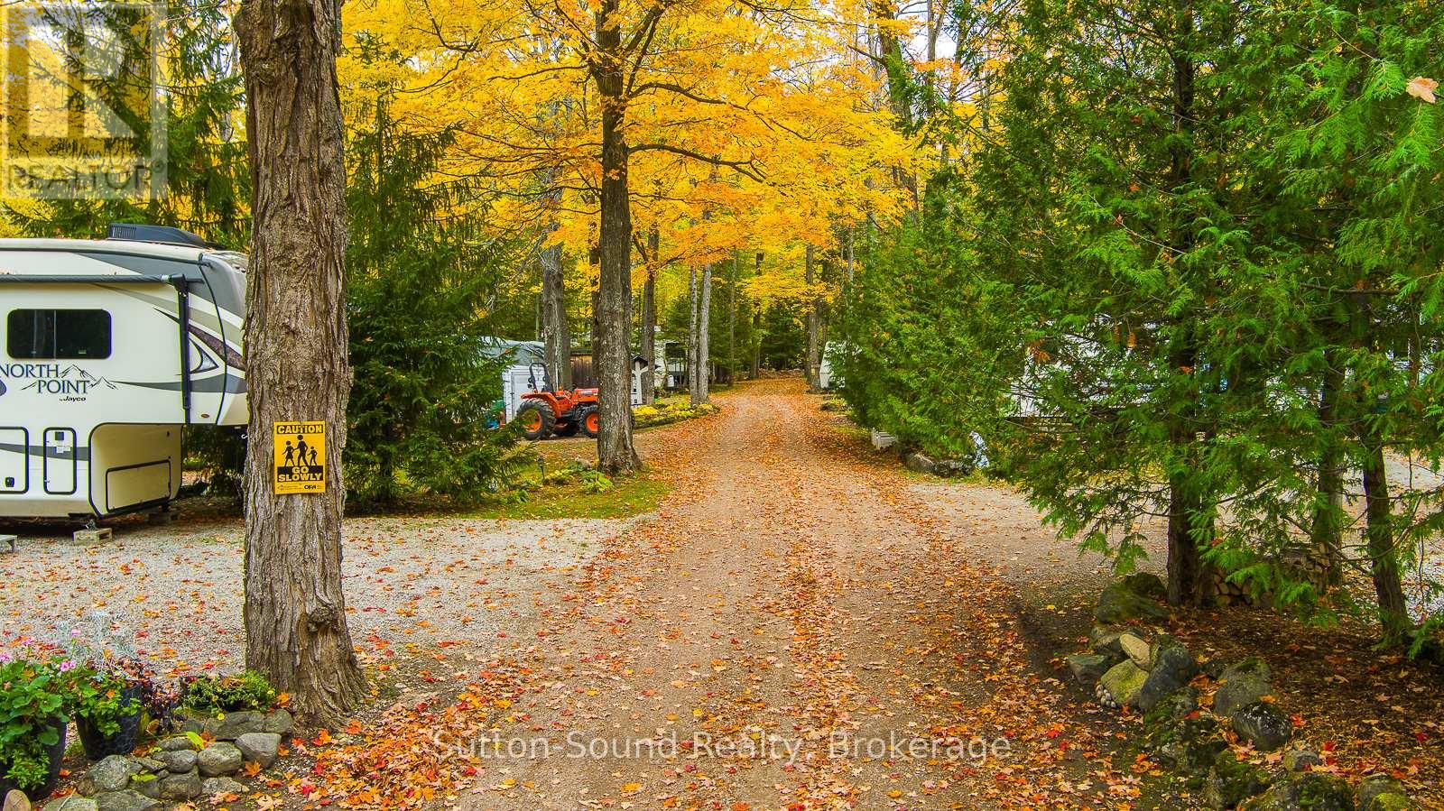 12 Parkside Avenue, South Bruce Peninsula, Ontario  N0H 2T0 - Photo 41 - X12614858
