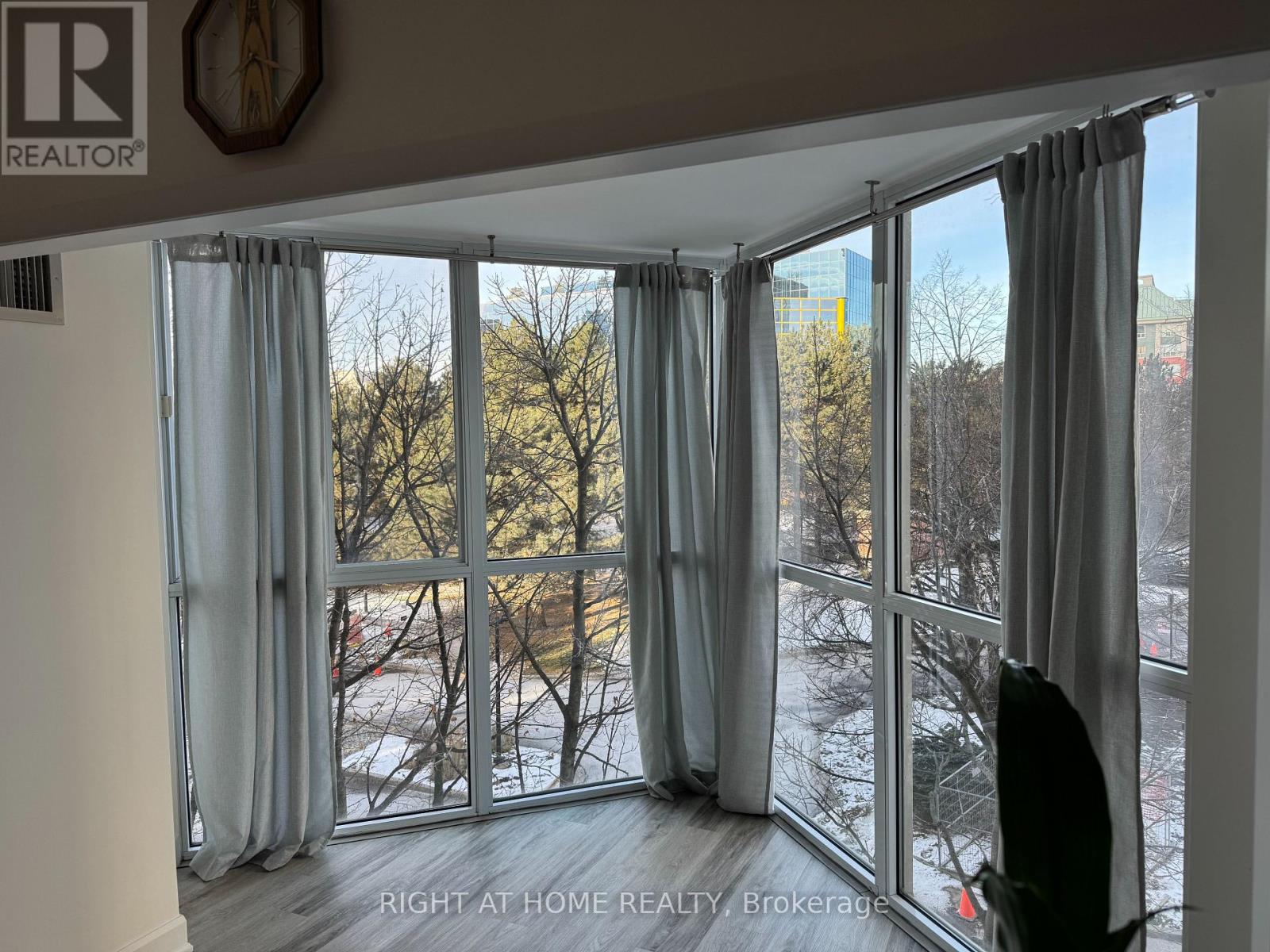 306 - 5 Concorde Place, Toronto, Ontario  M3C 3M8 - Photo 26 - C12614888