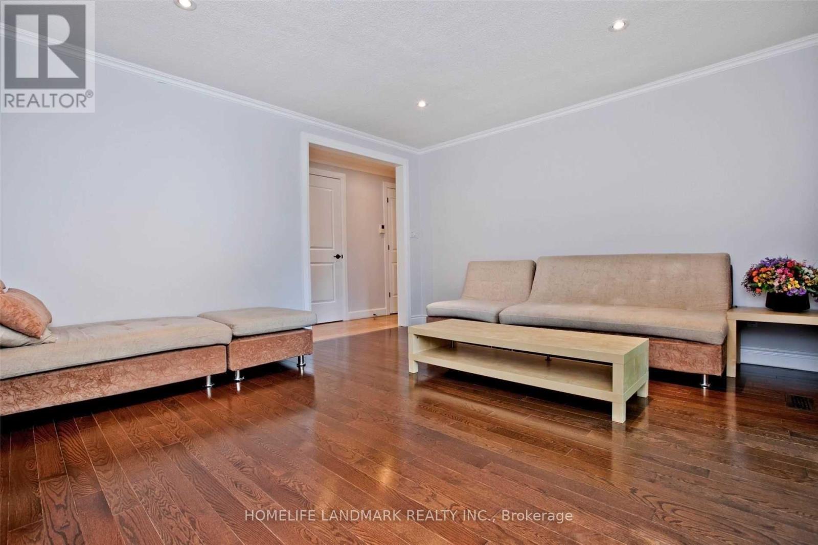 17 Caravan Drive, Toronto, Ontario  M3B 1M9 - Photo 12 - C12614894